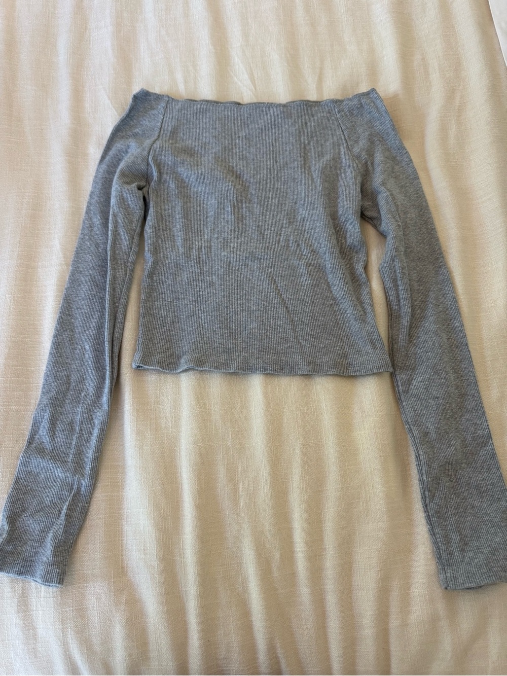 Brandy Melville Light Gray Ribbed Off-Shoulder Top